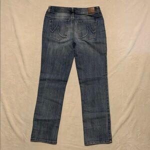 Maurices Short Jeans Size 8